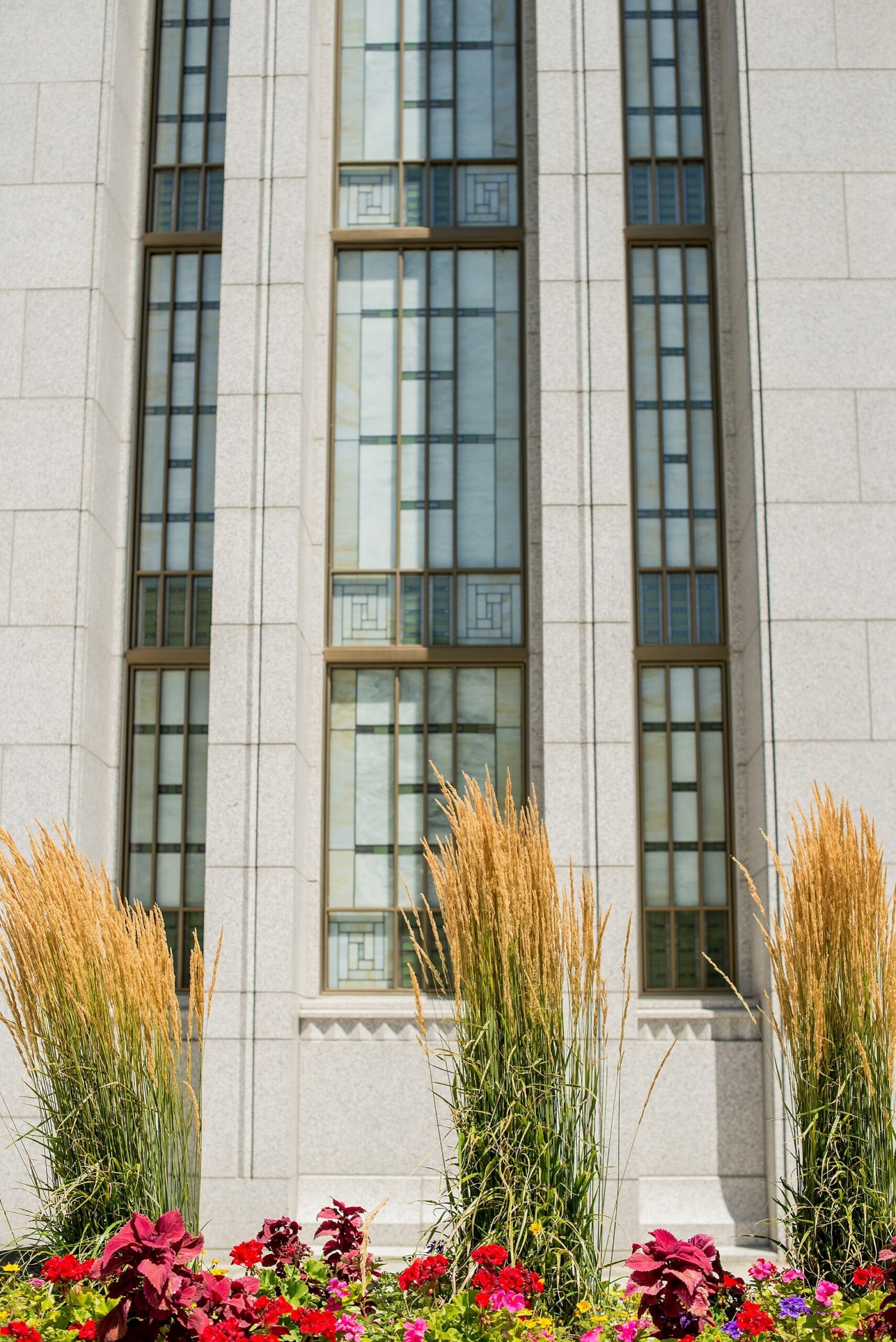 Draper LDS temple Wedding by Michelle & Logan Photo+Films