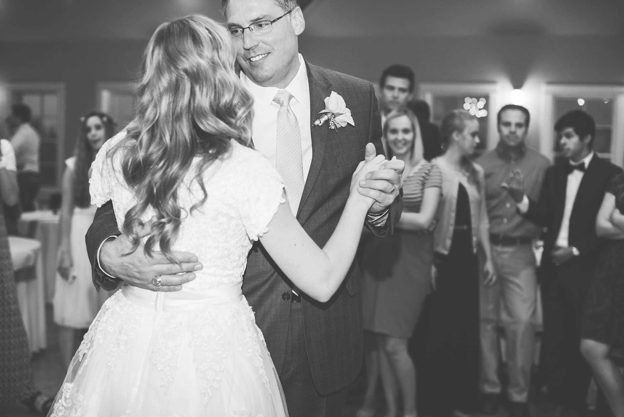 Payson Utah LDS Wedding by Michelle & Logan 