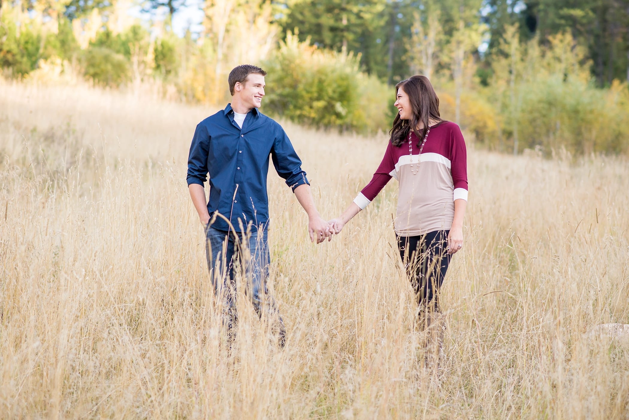 Idaho Mountain Fall Engagements by Michelle & logan Photo+Films