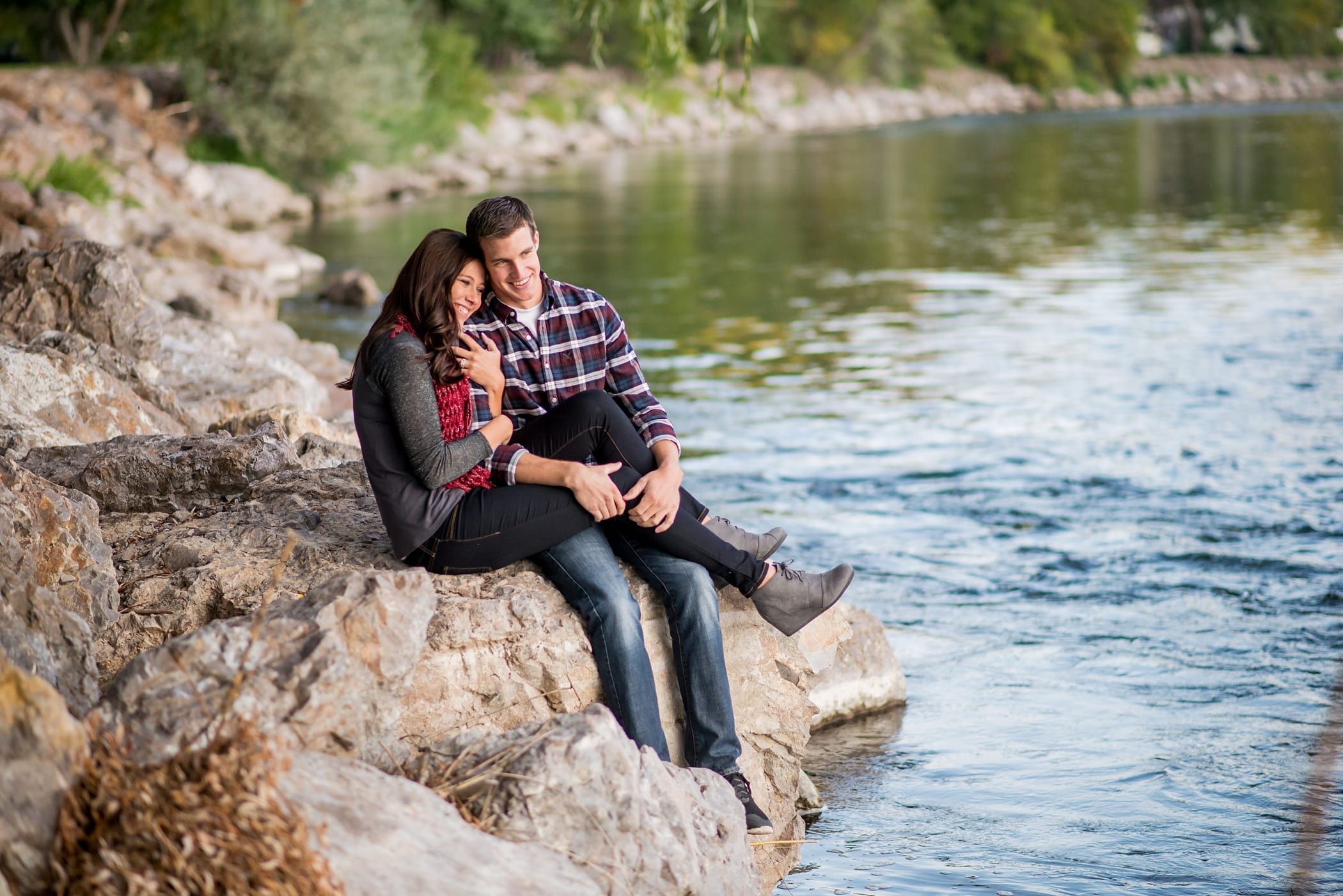 Idaho Mountain Fall Engagements by Michelle & logan Photo+Films
