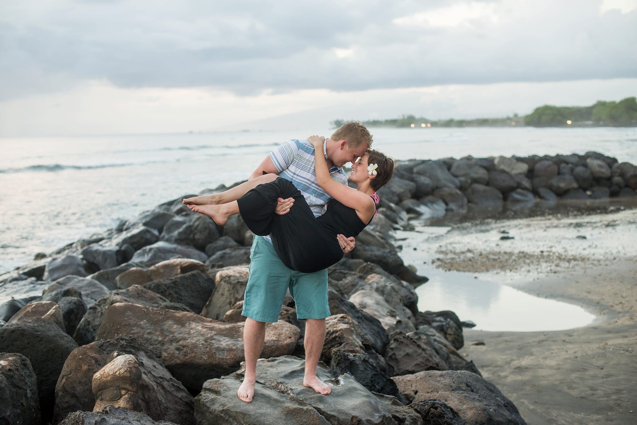 Hawaii Anniversary Photographers