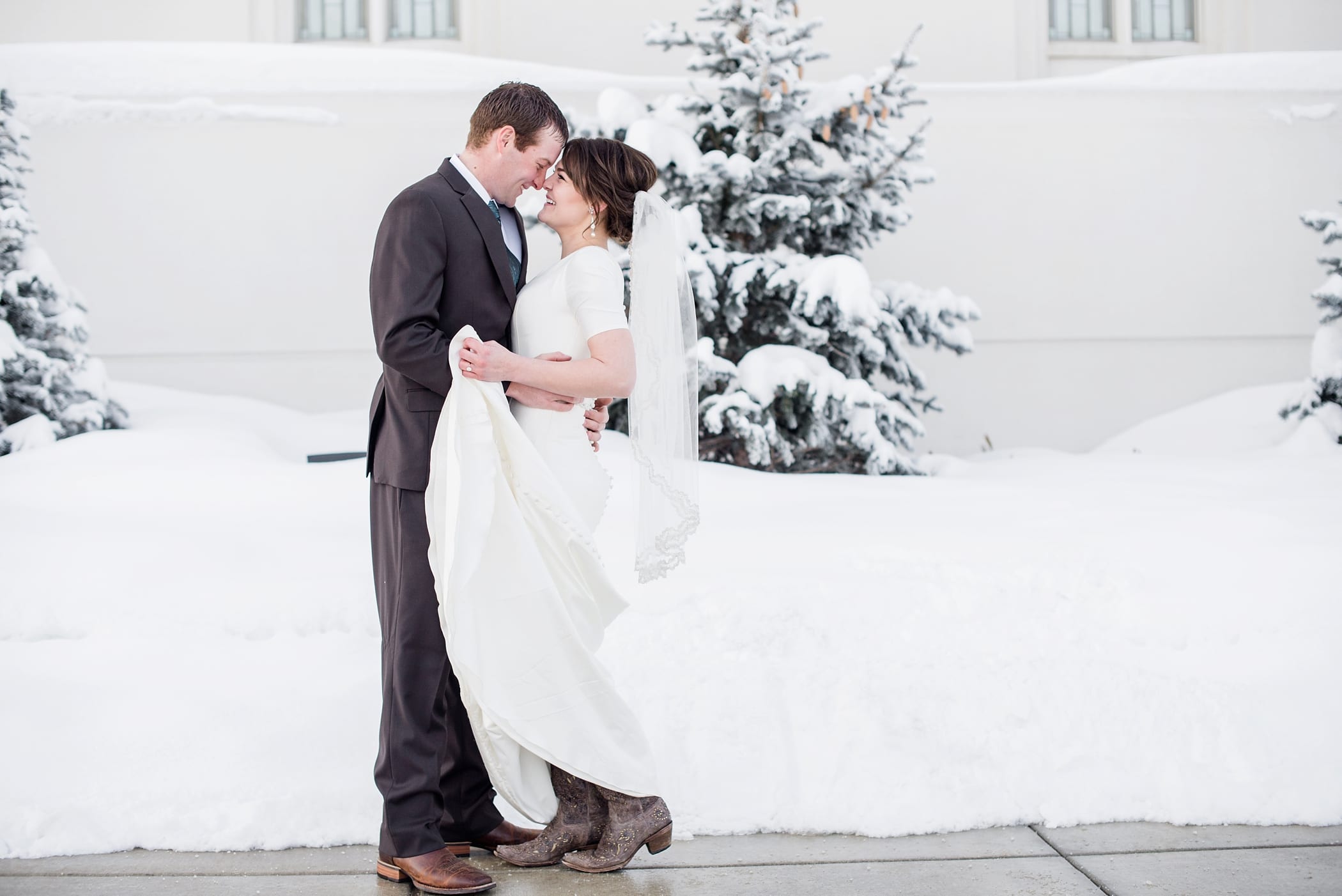 Rexburg Idaho LDS Temple bridal session in the winter by Michelle & Logan