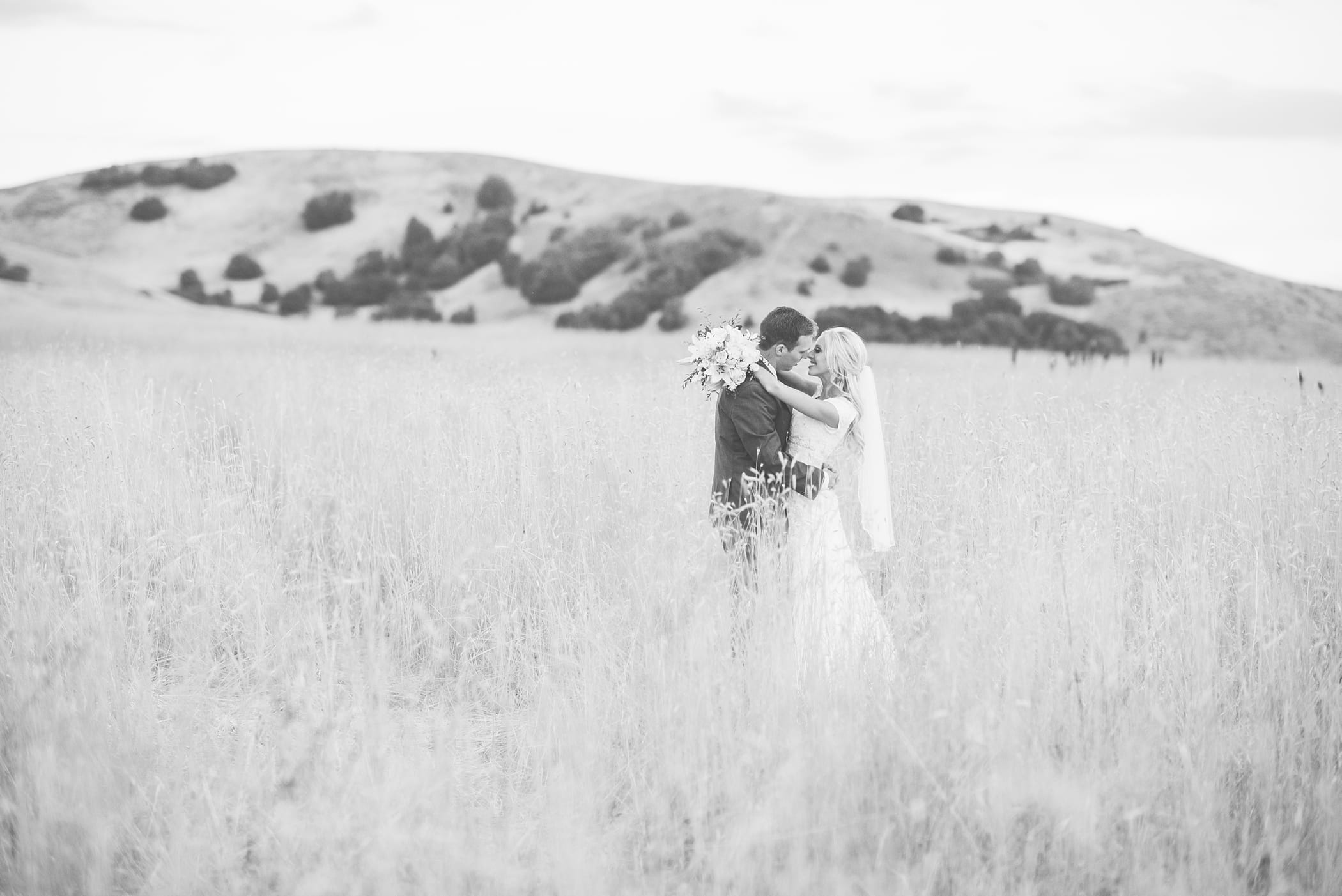 LDS Bountiful Temple Wedding Photographer • Michelle & Logan