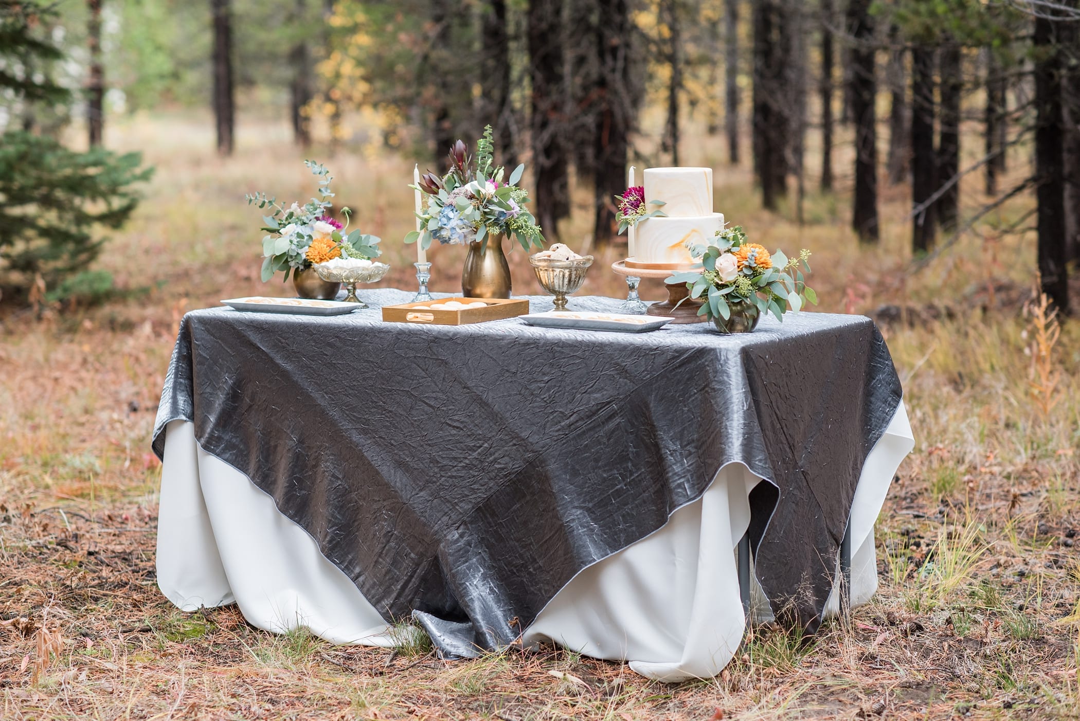 Idaho Mountain Outdoor Fall Wedding Details