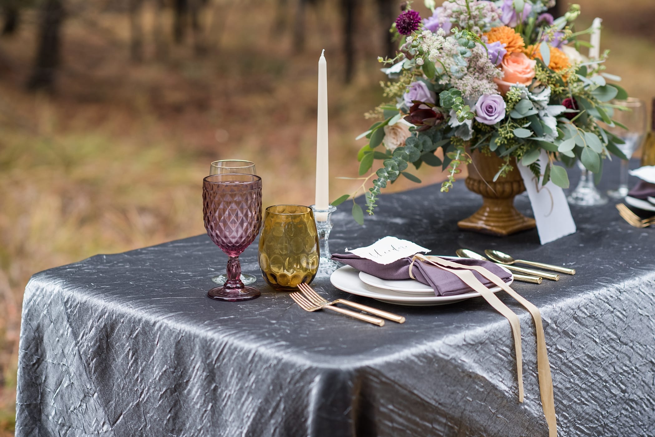 Idaho Mountain Outdoor Fall Wedding Details