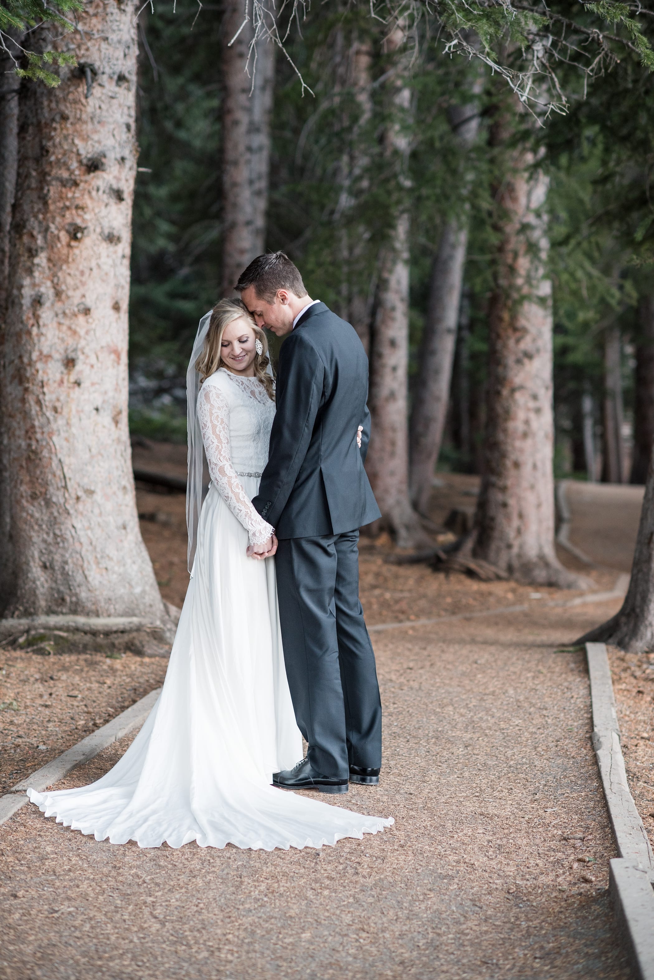 Silver Lake Utah Winter Bridals by Michelle and Logan