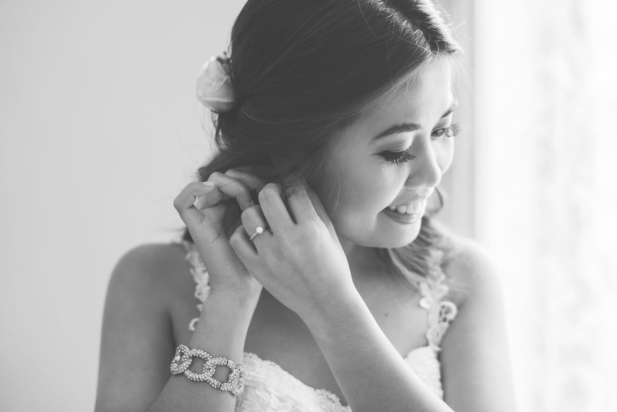 Bride getting ready portraits on wedding day at the Chateau des Fleurs | Michelle & Logan Photo+Films