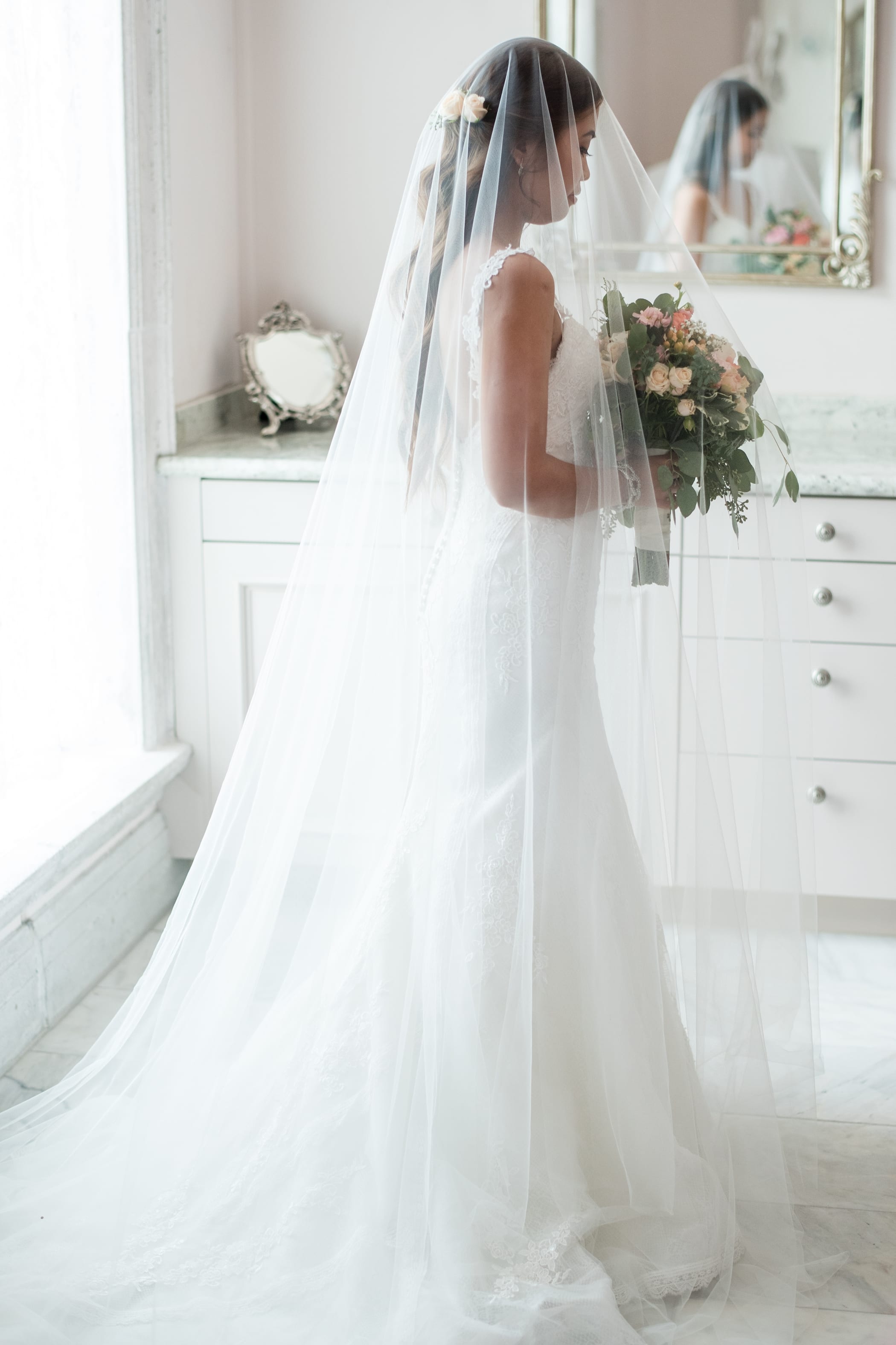 Long veils for brides • blush pink and white bouquet | Michelle & Logan Photo+Films