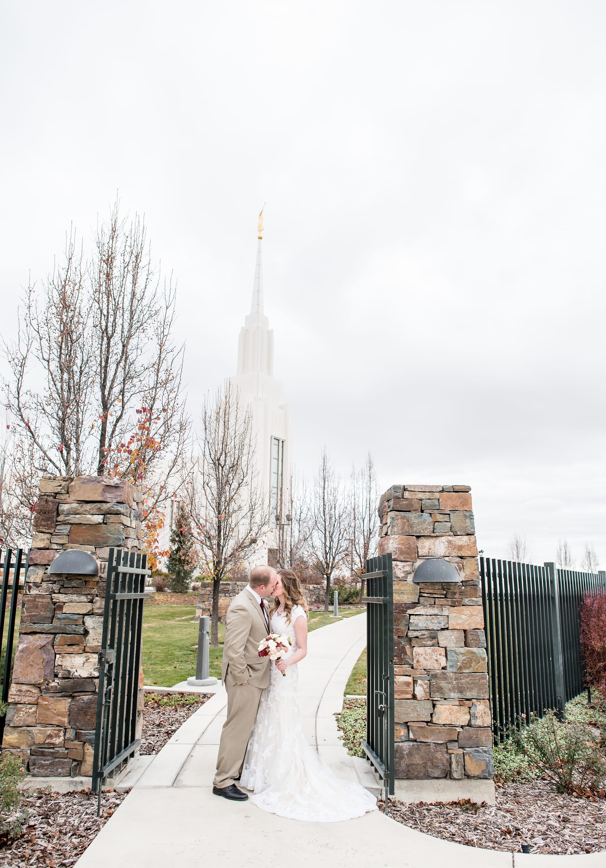 Twin Falls Idaho LDS Wedding Photographer- Michelle & Logan
