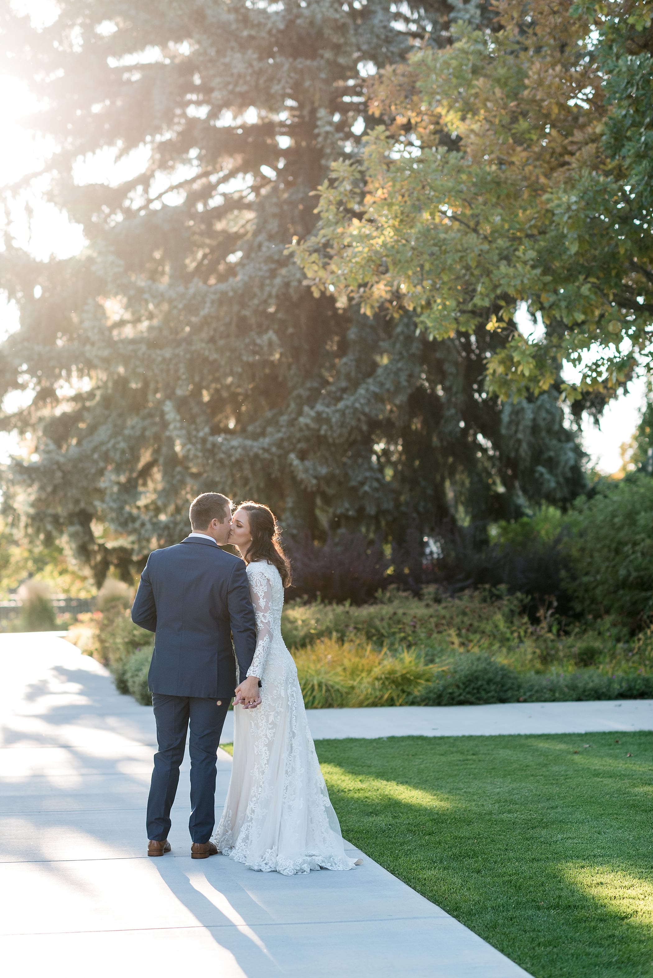 Idaho Falls LDS Temple Wedding | Fall Wedding in Idaho by Michelle & Logan