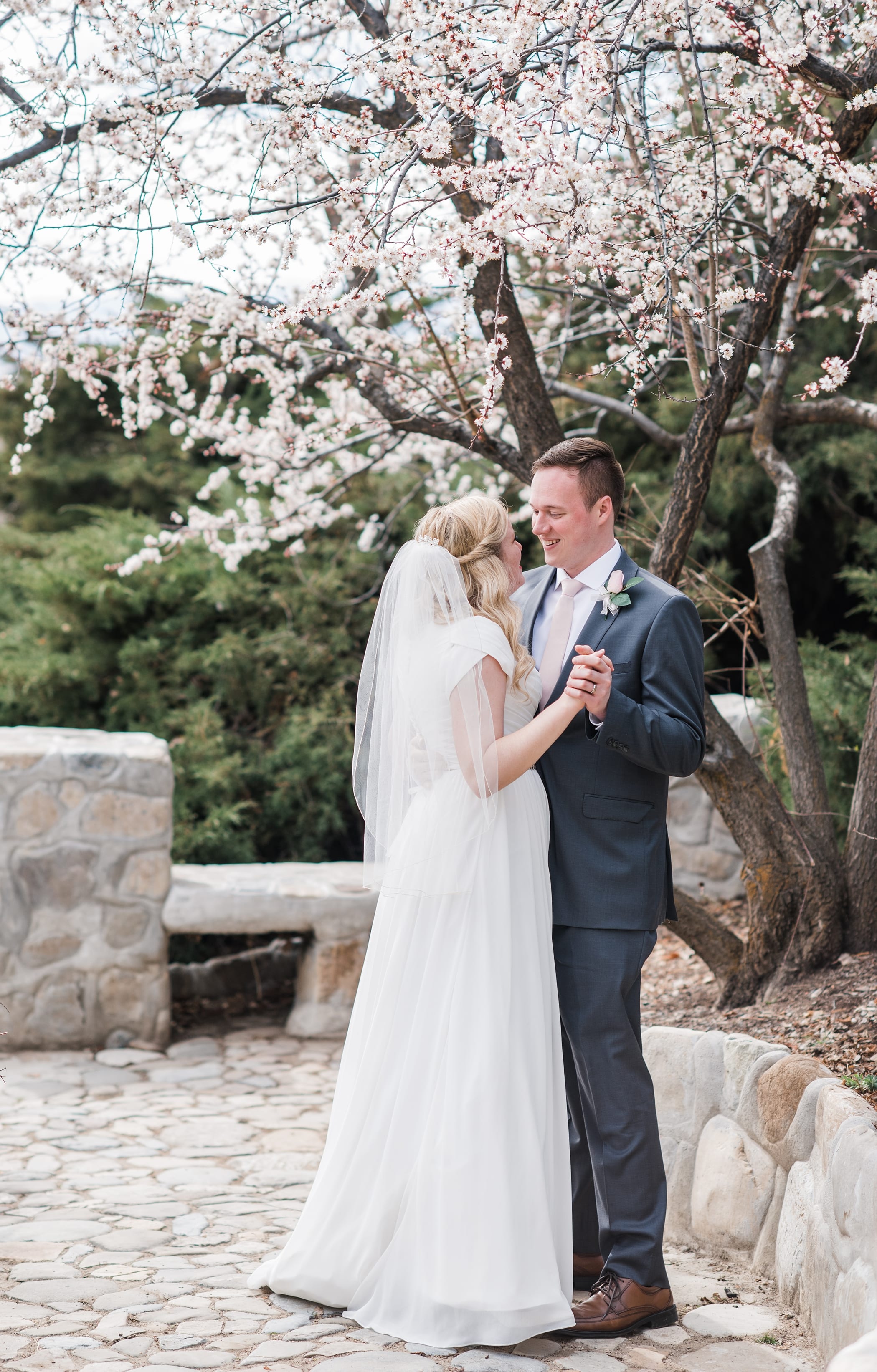 Provo City Center Temple Spring Wedding by Michelle & Logan