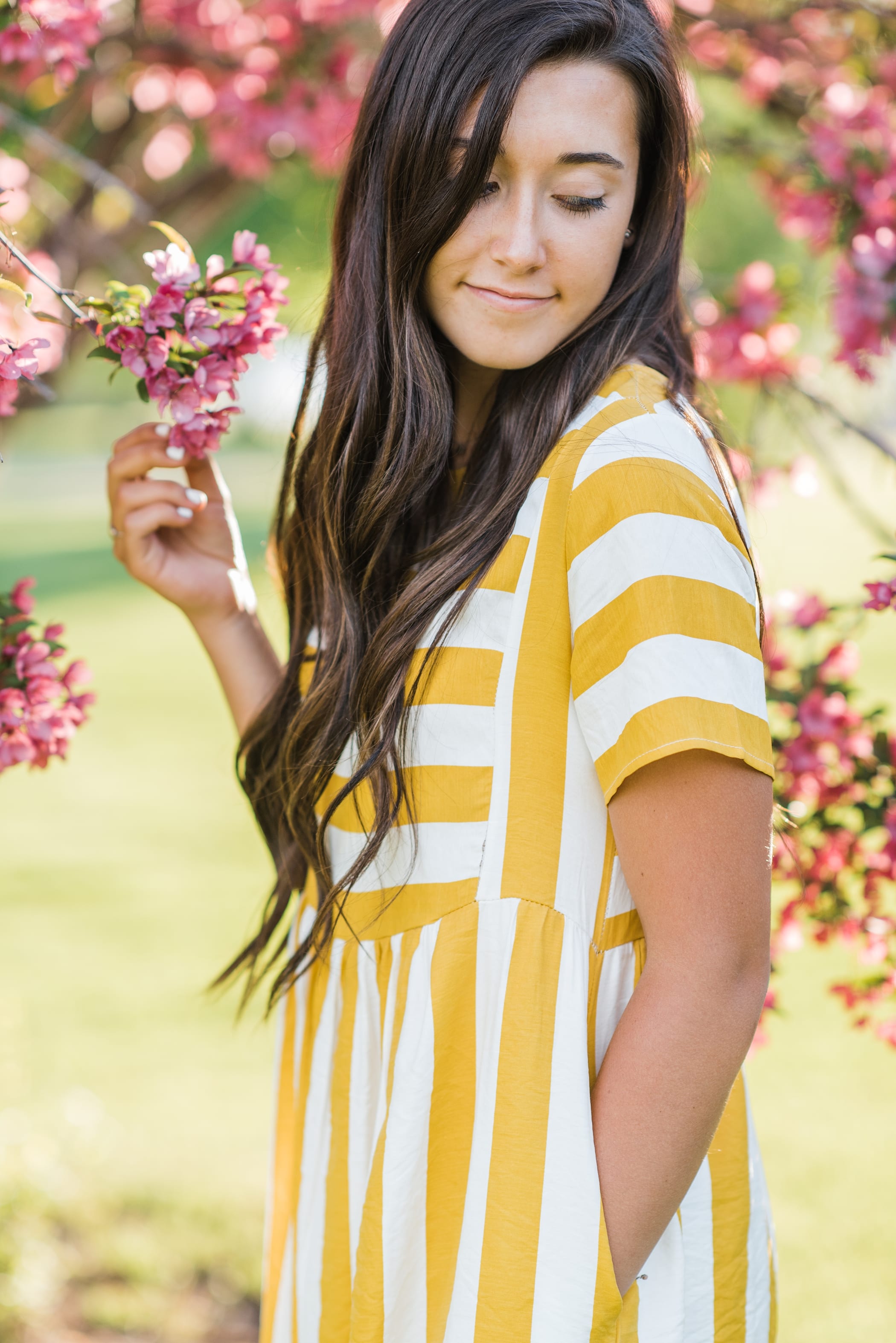 Spring time blossom senior session | Idaho Falls Senior Photographer | Michelle & Logan
