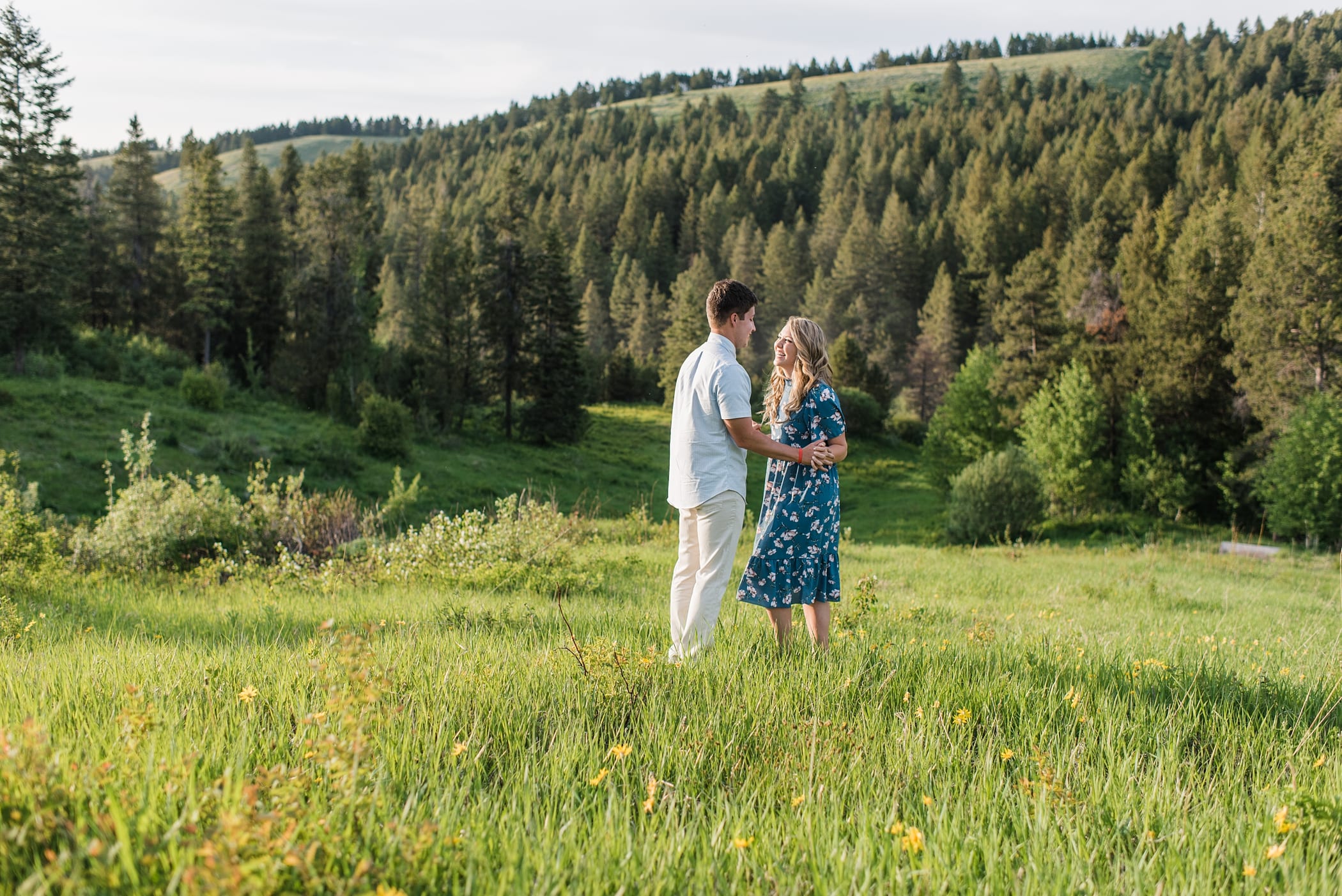 Idaho Falls Engagements | Summer mountain engagements in Idaho | Idaho Wedding Photographer | Michelle & Logan
