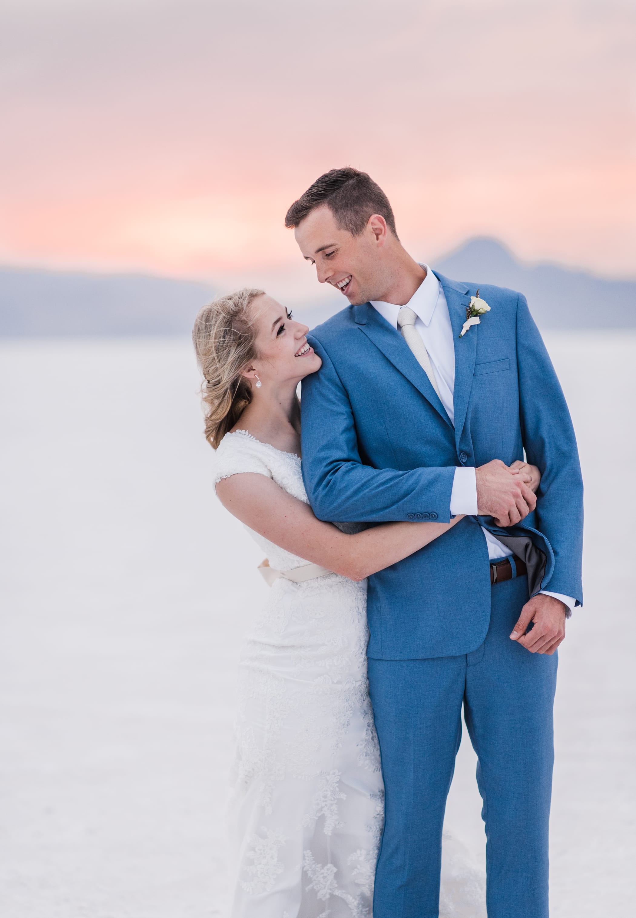 Sunset bride and groom session Idaho wedding by Michelle and Logan Photo & Films