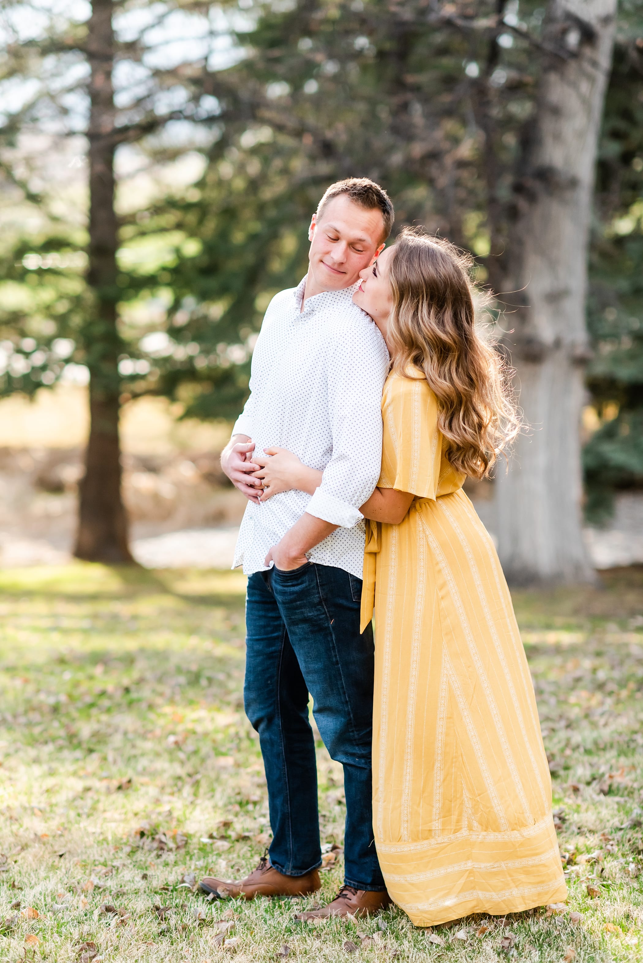 what to wear for spring engagement photos: yellow dress and white button up