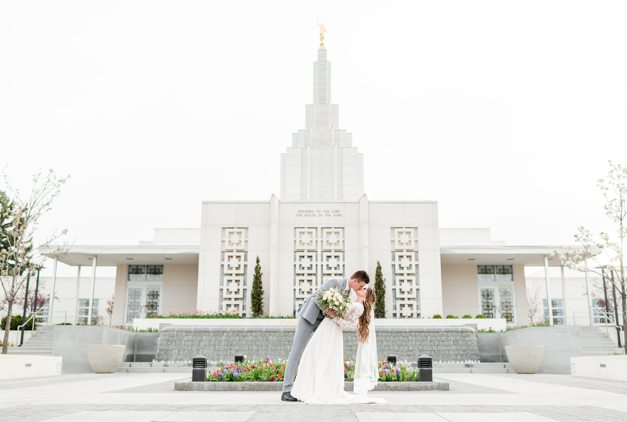 Idaho Falls Temple in the spring wedding photos