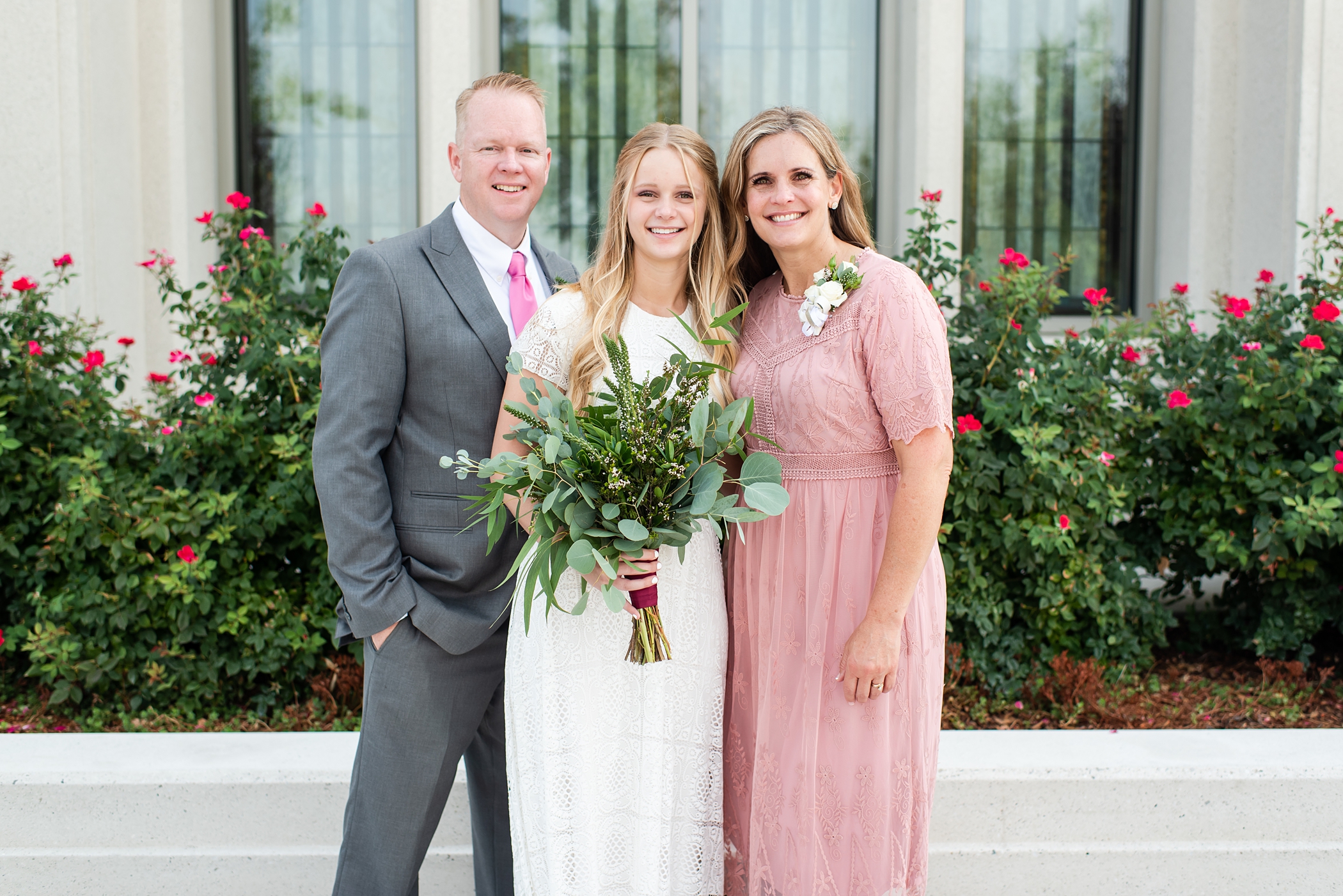 Temple wedding family photos
