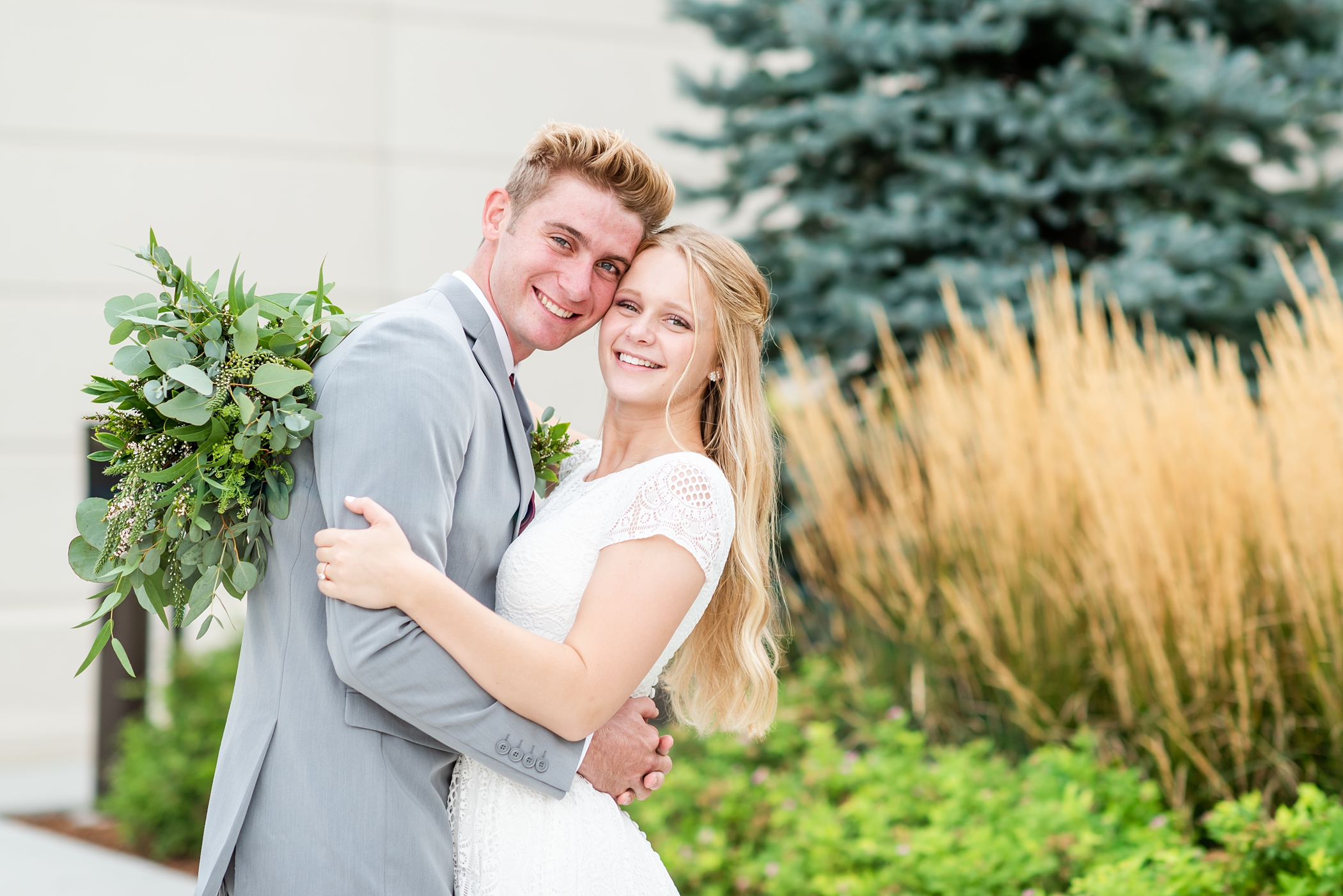 Meridian Temple Bride and Groom Pictures